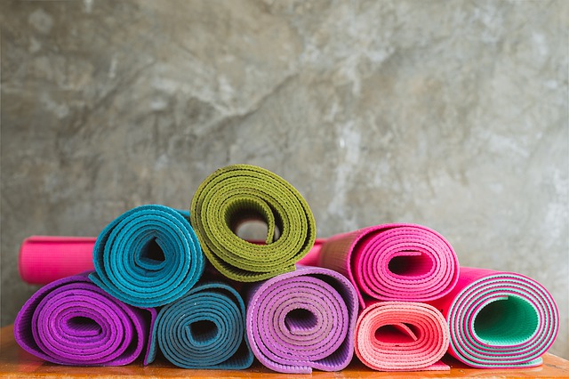 yoga fashion colorful clothes