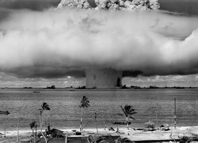 mushroom cloud, Ammonium nitrate, explosion , Beirut , nuclear reaction